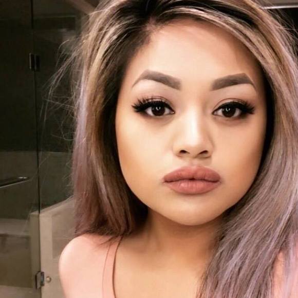 Meet your Posher, Rae - Picture 1 of 1